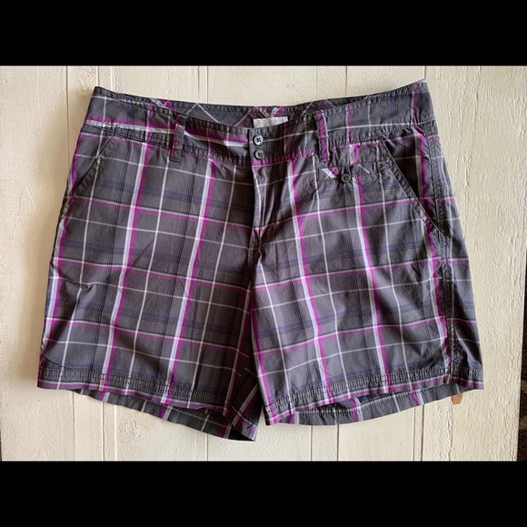 Columbia Pants - Columbia Plaid Bermuda Short
